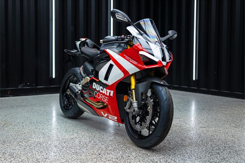 2025 Ducati Panigale V2 Superquadro Final Edition